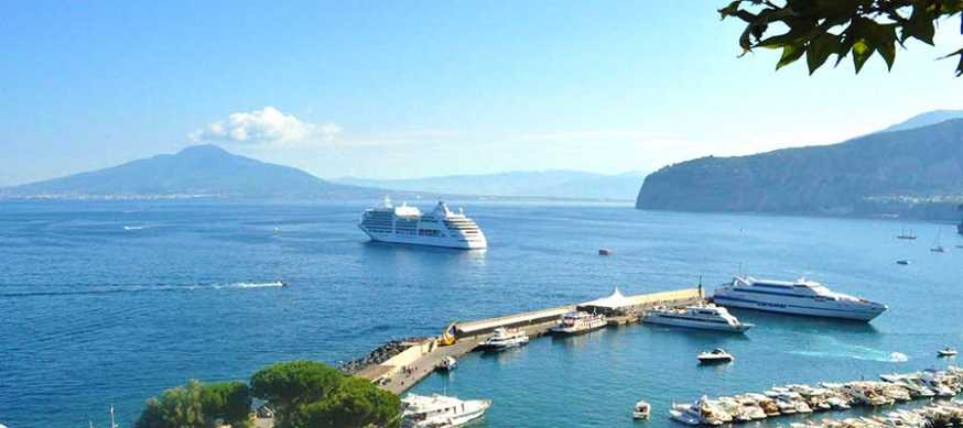 short boat trips from Sorrento