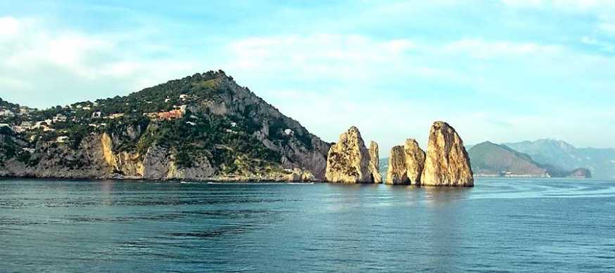 boat transfer service from Capri to Naples